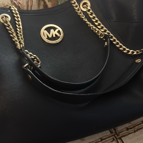 Michael Kors, black and gold purse - Picture 3 of 6